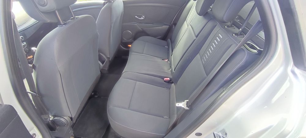 Renault Megane  1.5 DCI Garantia  Lux Dynamic 119€ Mês