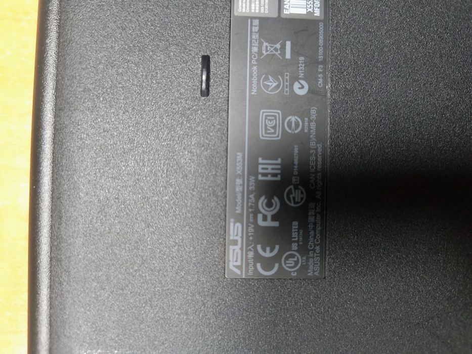 Ноутбук Asus X553M та HP 625