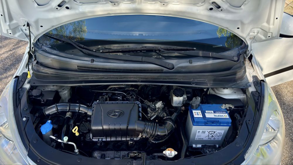 Excelente Oportunidade! • Hyundai i10 1.1  2013 •Rádio Android