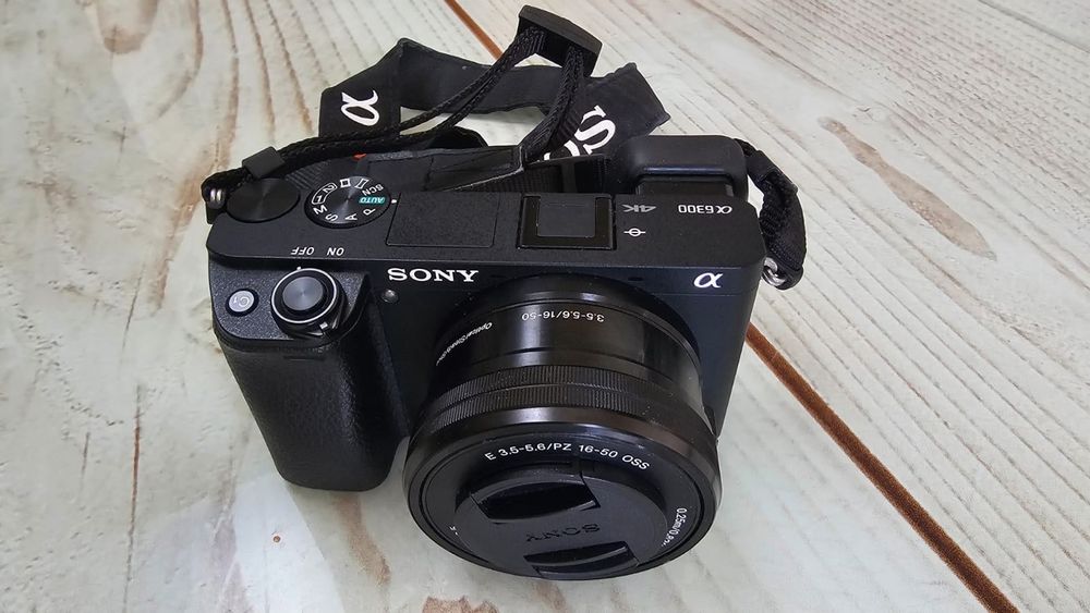 Sony a6300 Kit + Torba | Stan Idealny, Bezlusterkowiec 4K, Komplet