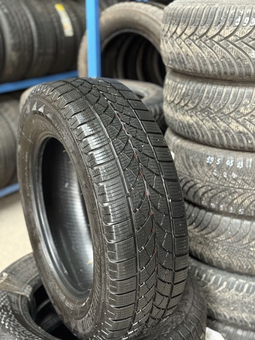 Bridgestone Blizzak LM-18C 215/65R16C