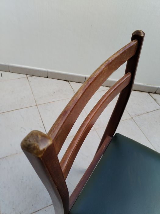 Cadeiras de madeira (X4)