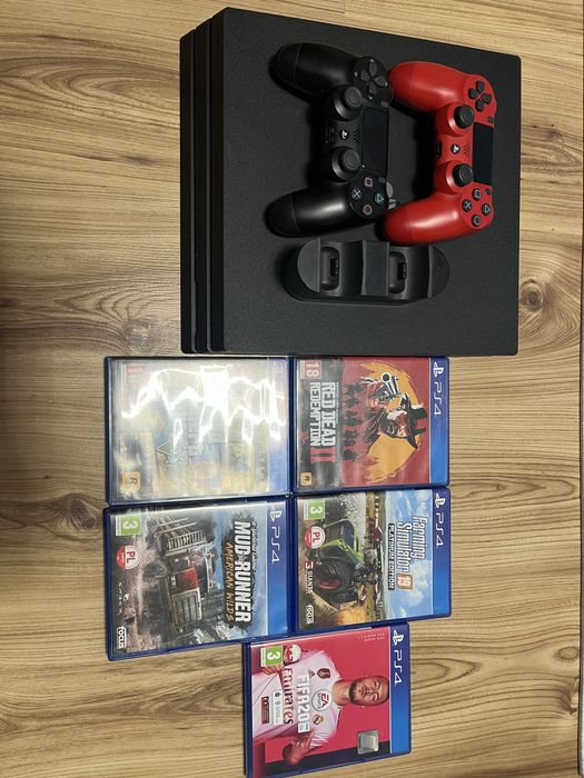 Konsola PS4 PRO 1 TB