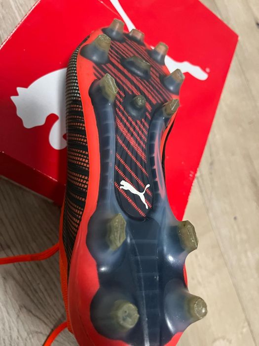 Sprzedam buty sportowe korki