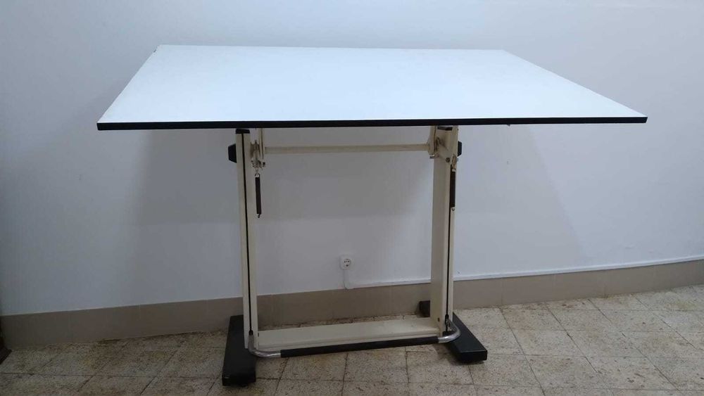 Estirador em muito bom estado