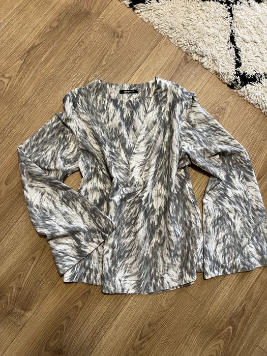 Bluzka z szerokimi rekawami