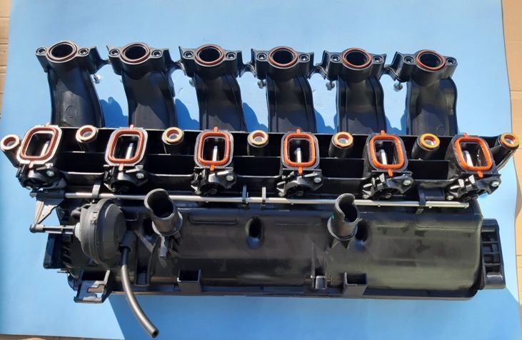 Colector coletor admissão Bmw 6 cilindros  E60 E61 X3 E83 X5 E53 E90 E91