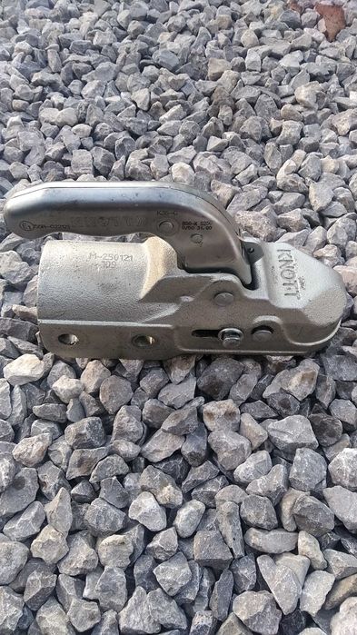 Zaczep kulowy KNOTT żeliwny 3500kg