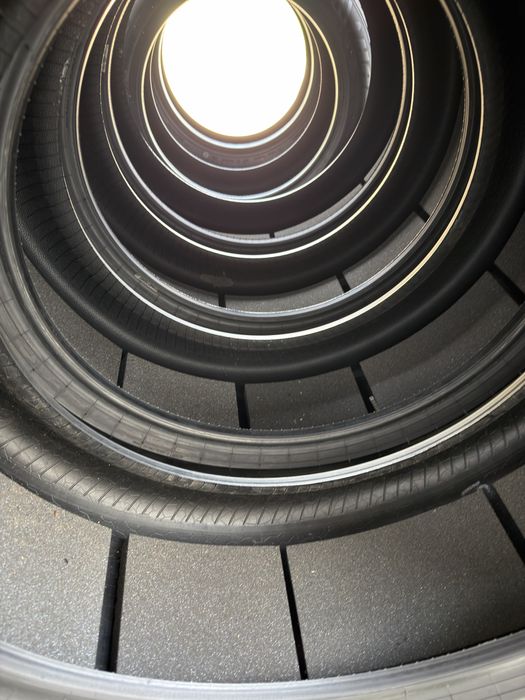 Шини б/у 255/45 R20 Pirelli 4шт
