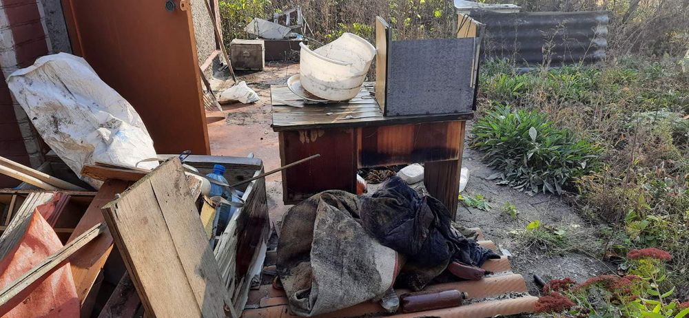 Вивезення хламу. Вывоз хлама. Вывоз строймусора. Вивіз хламу ...