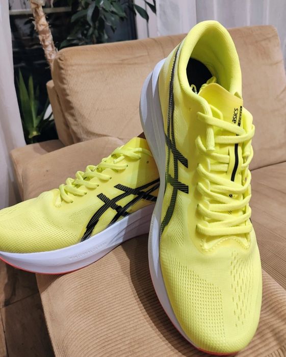 Buty do biegania Asics Magic Speed 4 .