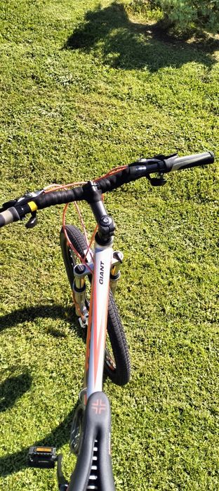 Vendo bicicleta de montanha Giant Revel 3 em excelente estado