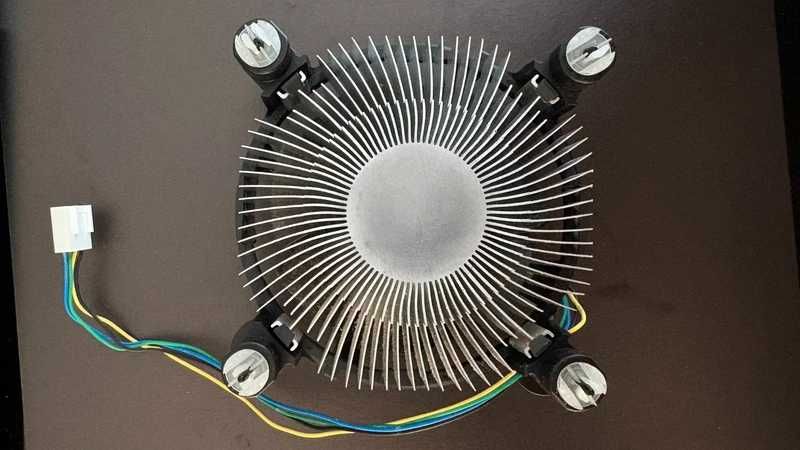 Intel Core i3-4330 + Cooler Original (LGA 1150)