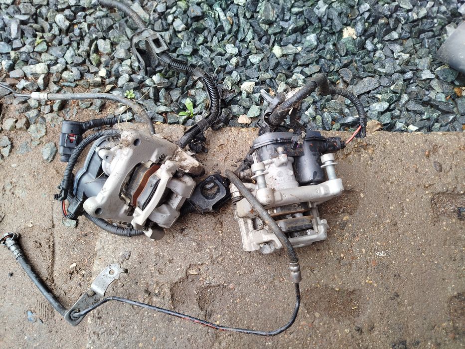Zacisk hamulcowy elektryczny peugeot 2008 tył