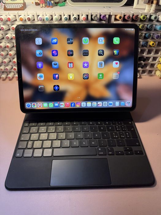 iPad Pro 3ª geração 11” chip M1 + Apple Magic Keyboard