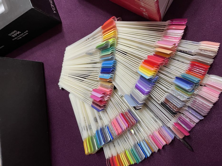 Гель лак лампа для манікюра педикюра