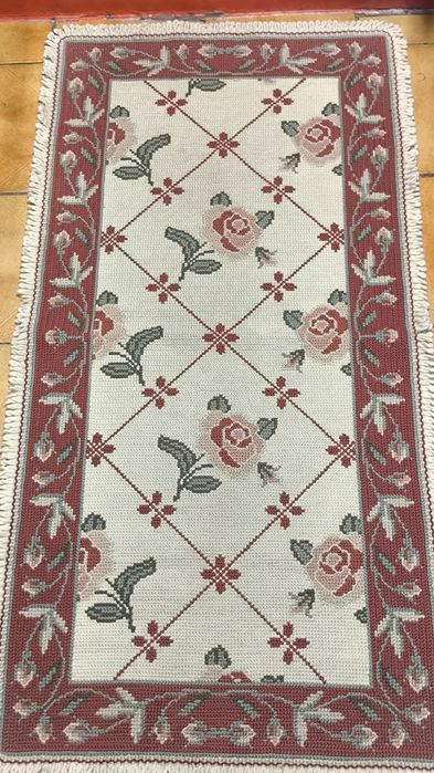 3 Tapete de arraiolos feito a mão lindíssimos