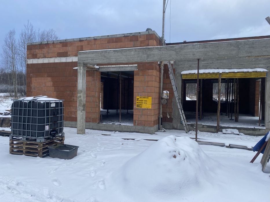 Dom Jednorodzinny spokojna okolica otoczona Lasem 95 M2