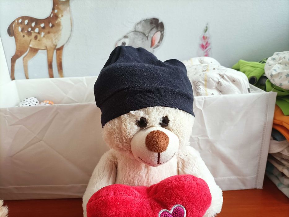 Czarna czapka niemowlęca bawełniana