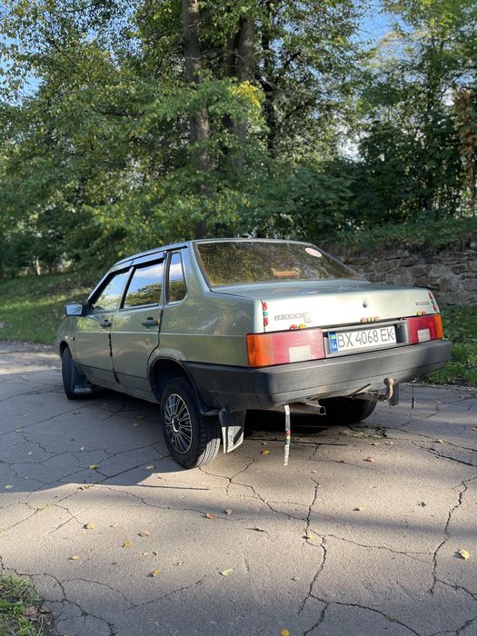ВАЗ 21099 1.6 бензин.