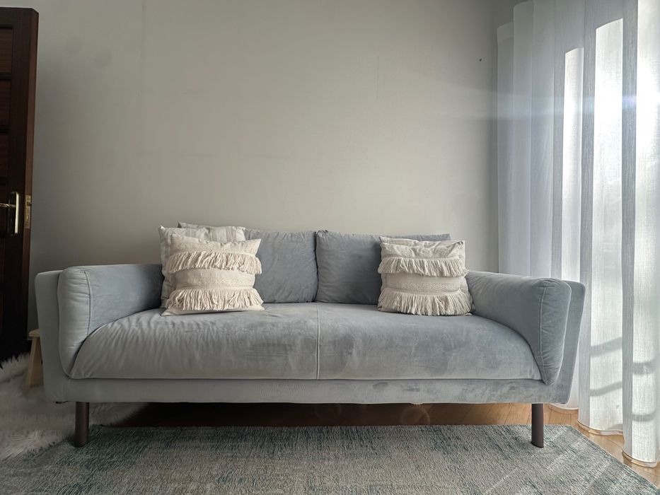 Sofá 3 lugares em veludo