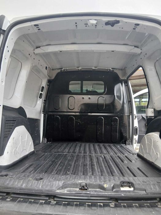 Renault Kangoo 2017 3 Lugares – Revisões em Dia