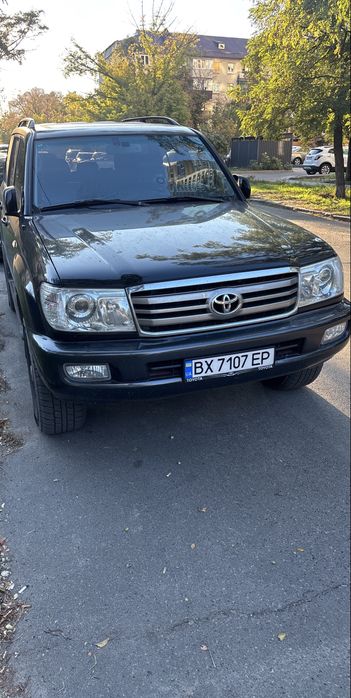 Toyota Land Cruiser 100