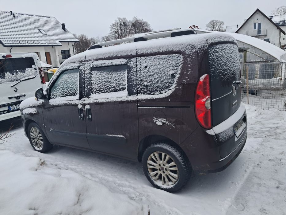 Fiat doblo 7 osobowy 2012 r