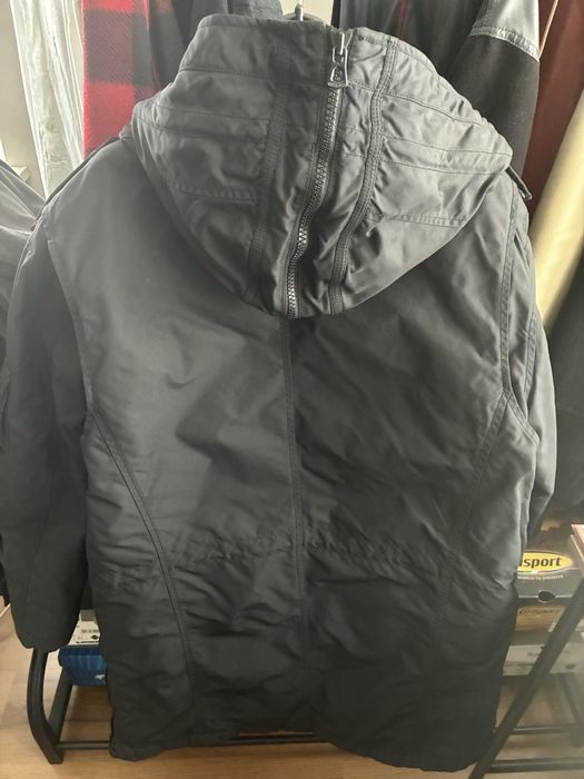 Hugo Boss (довгий пуховик)