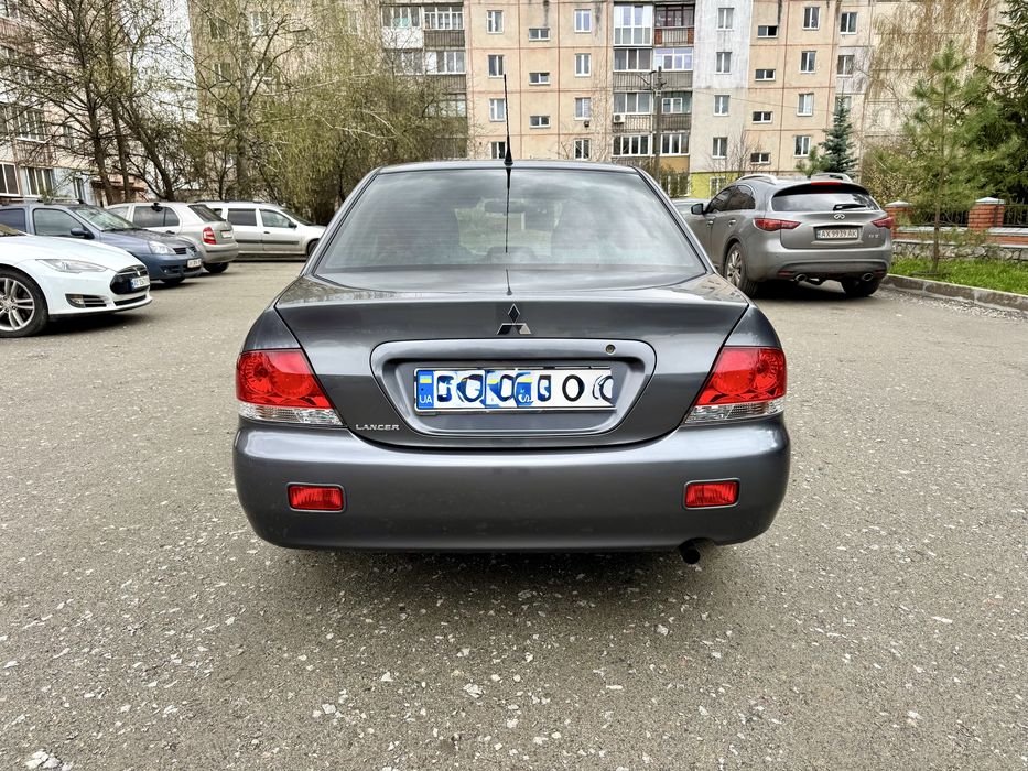 Продам Митсубиси Лансер