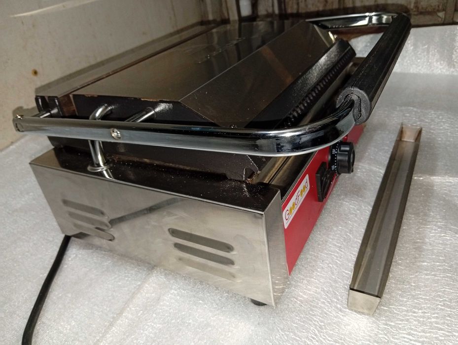 Гриль GoodFoodECG11