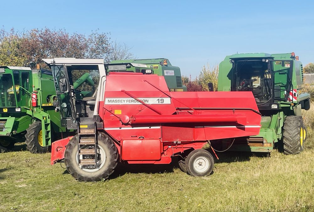 Комбайн Massey Ferguson 19
