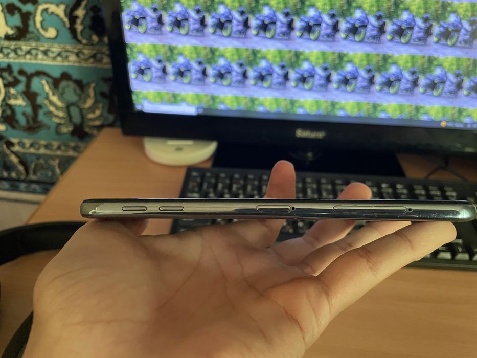 Продам Samsung j6+