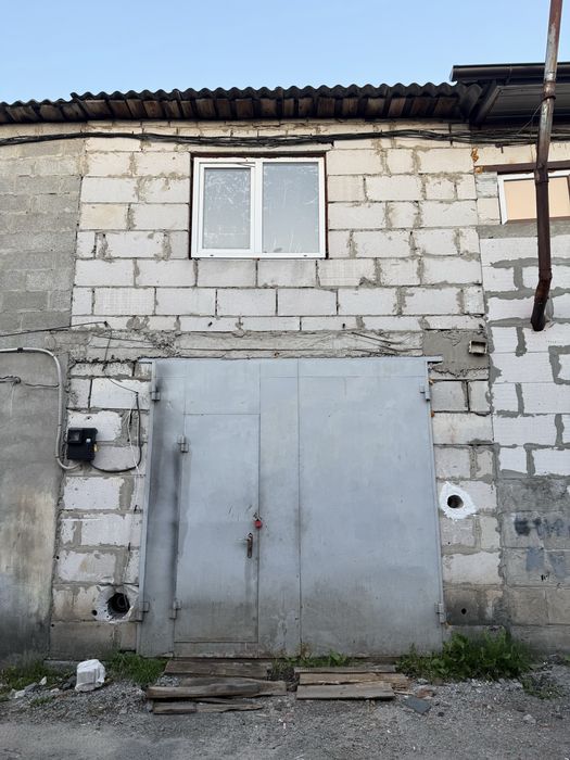 Гараж під СТО, 2 поверхи,підйомник 4т., ГК «Світанок»,Житомир