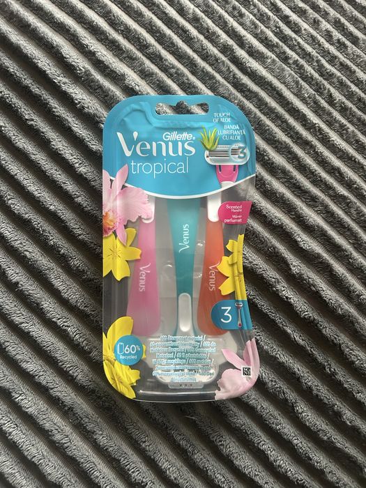 Бритви Venus нові