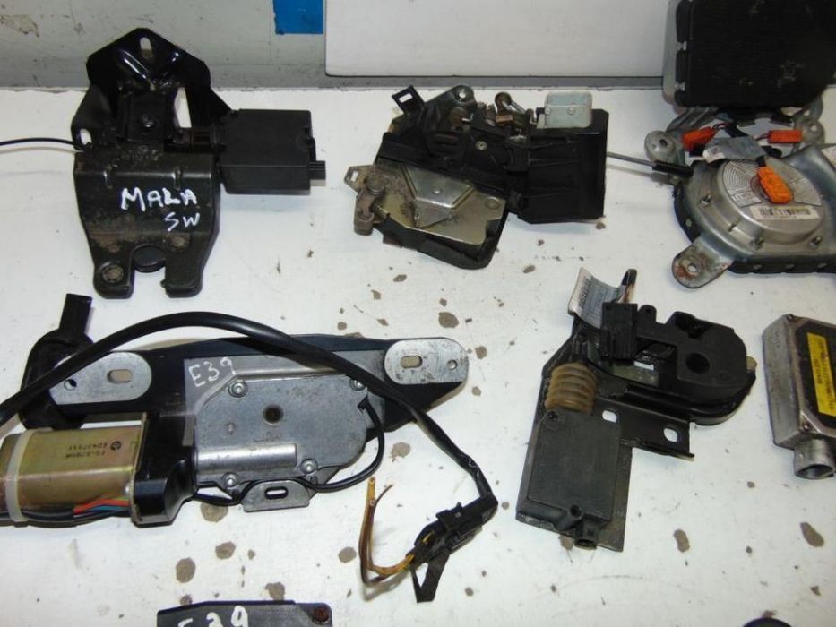 BMW E39 Touring fecho da mala " usado em bom estado