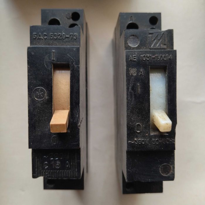 Автоматичні вимикачі