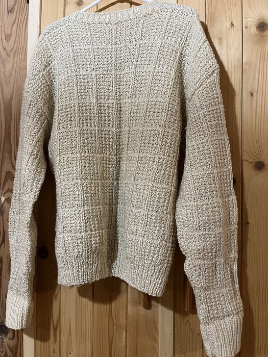 Piękny ręcznie robiony sweter