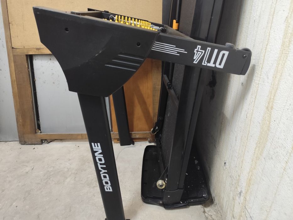 Passadeira de  correr  elétrica Body Tone DT 14