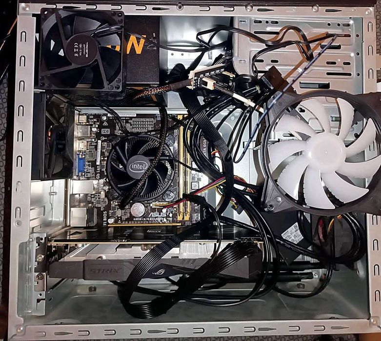 PC desktop i5-4670K + GTX 1050 Ti 4GB | 12GB RAM | SSD 480GB + 1.5TB | Wi-Fi e Bluetooth