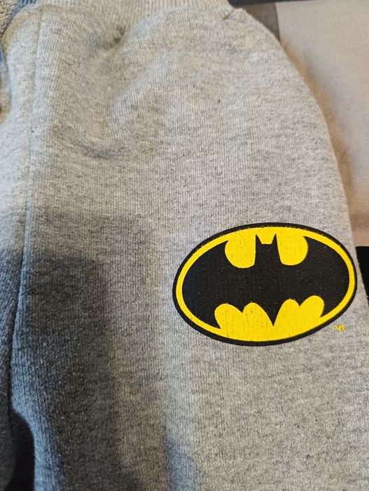 Krótkie spodenki i spodnie Batman roz 116