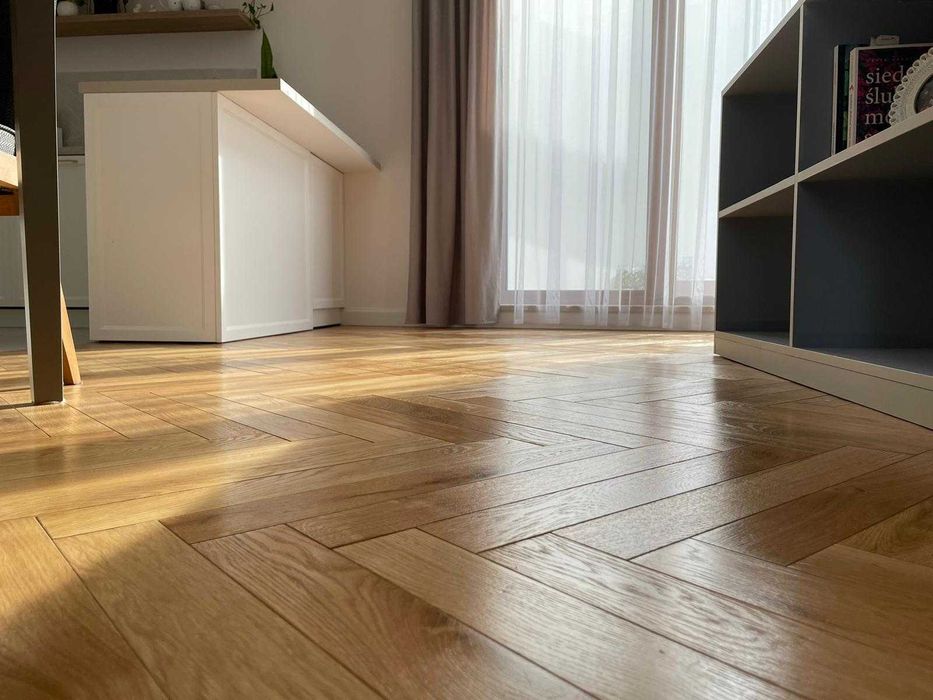 Deska podłogowa DĘBOWA,parkiet -warstwowa/lita, lakierowana,olejowana