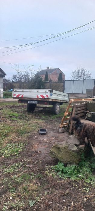 Продам причік до авто