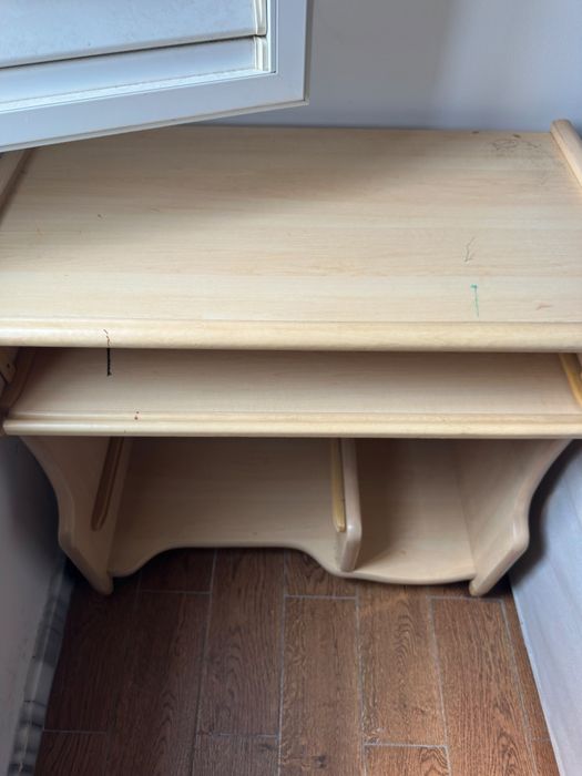 Secretaria/ mesa para computador