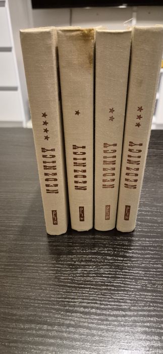 Nędznicy  Wiktor Hugo