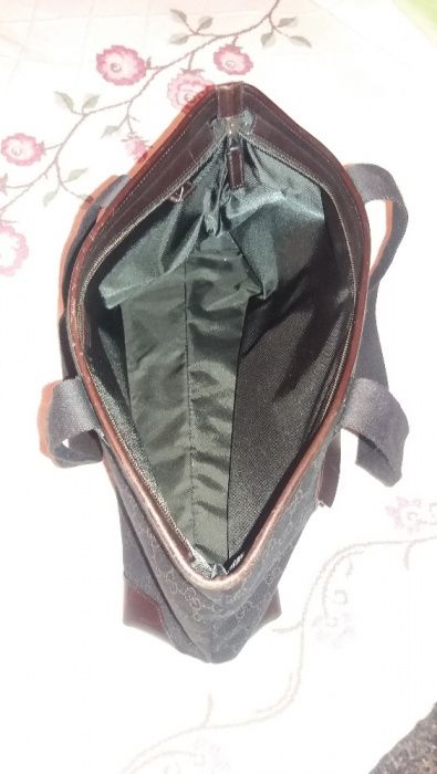 Mala Gucci  com registo