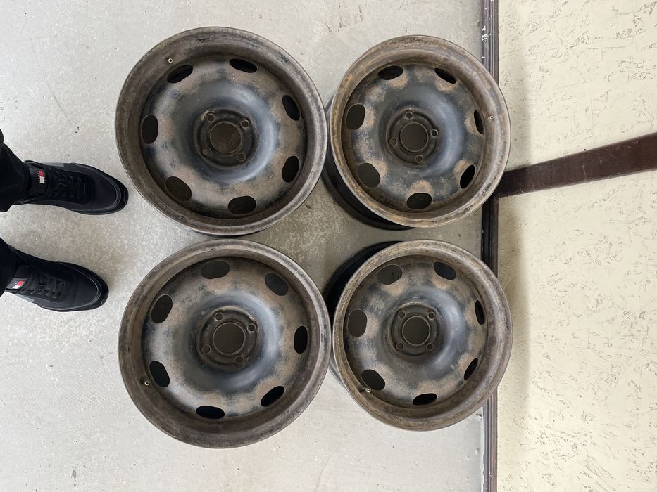 Диски на авто 16