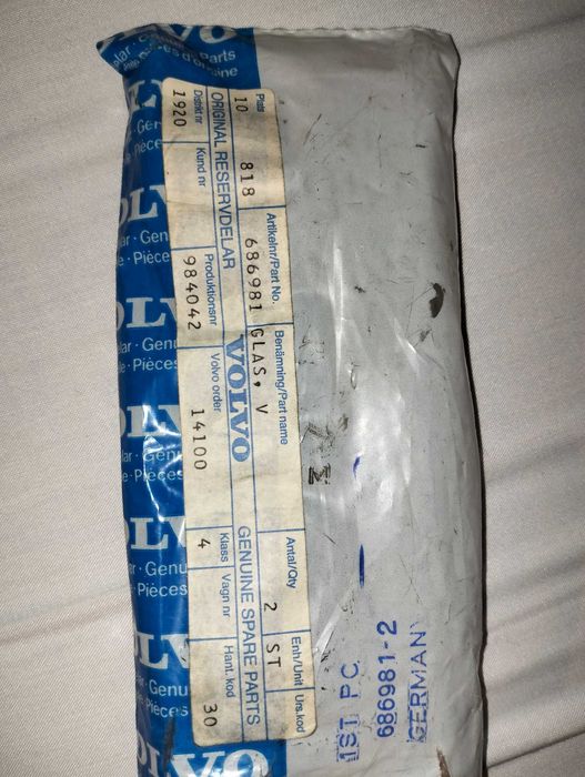 Vendo vidro de farol direito Volvo P144