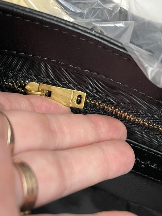 Сумка відомого бренду YSL , повністю укомплектована, чорного кольору.