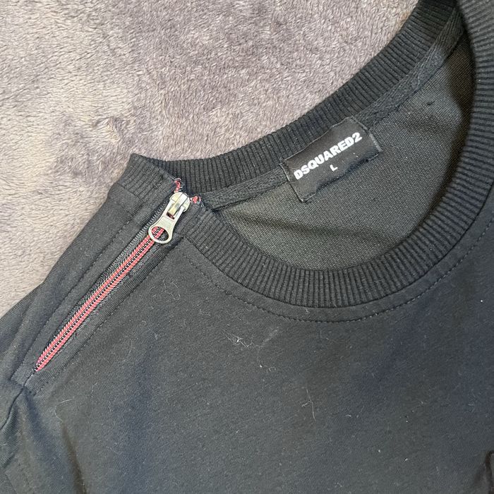 Світшо dsquared2